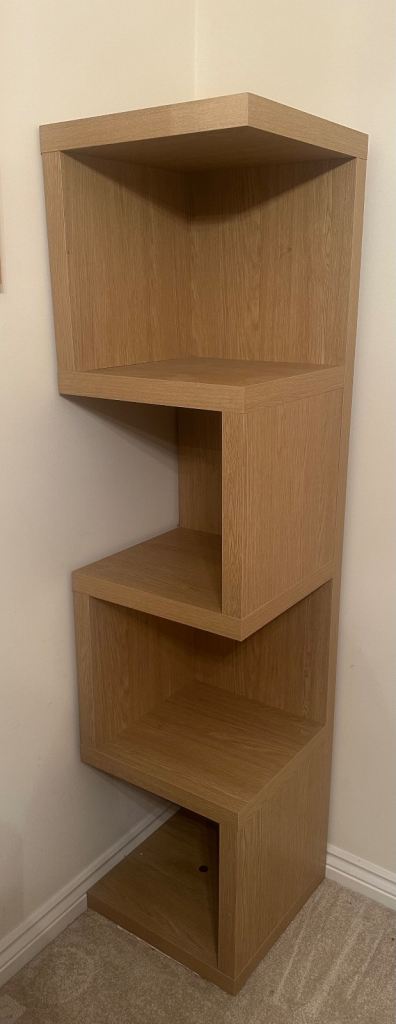 Oak shelving unit 