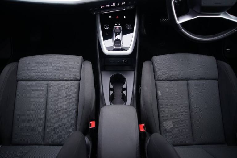 2022 Audi Q4 e-tron 35 Sport SUV 5dr Electric Auto 55kWh (170 ps) ESTATE ELECTRIC Automatic