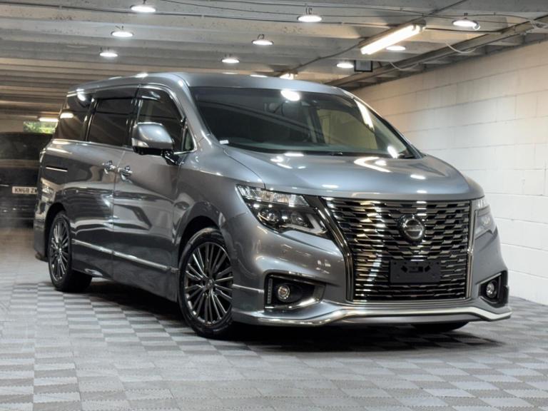 Nissan Elgrand 2.5 250 Highway Star PREMIUM EURO 6 Petrol Automatic