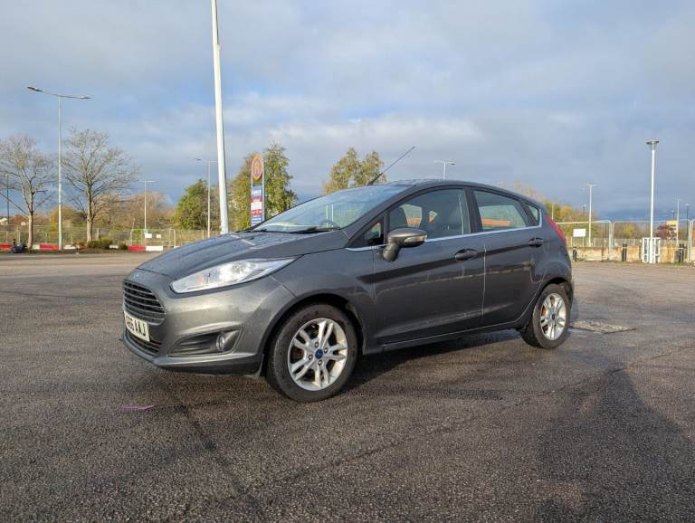 Ford, FIESTA, Hatchback, 2016, Semi-Auto, 1597 (cc), 5 doors