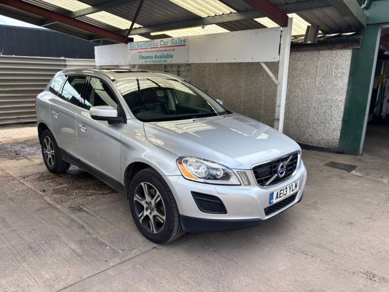 2013 Volvo XC60 D5 [215] SE Lux Nav 5dr AWD Geartronic ESTATE DIESEL Automatic