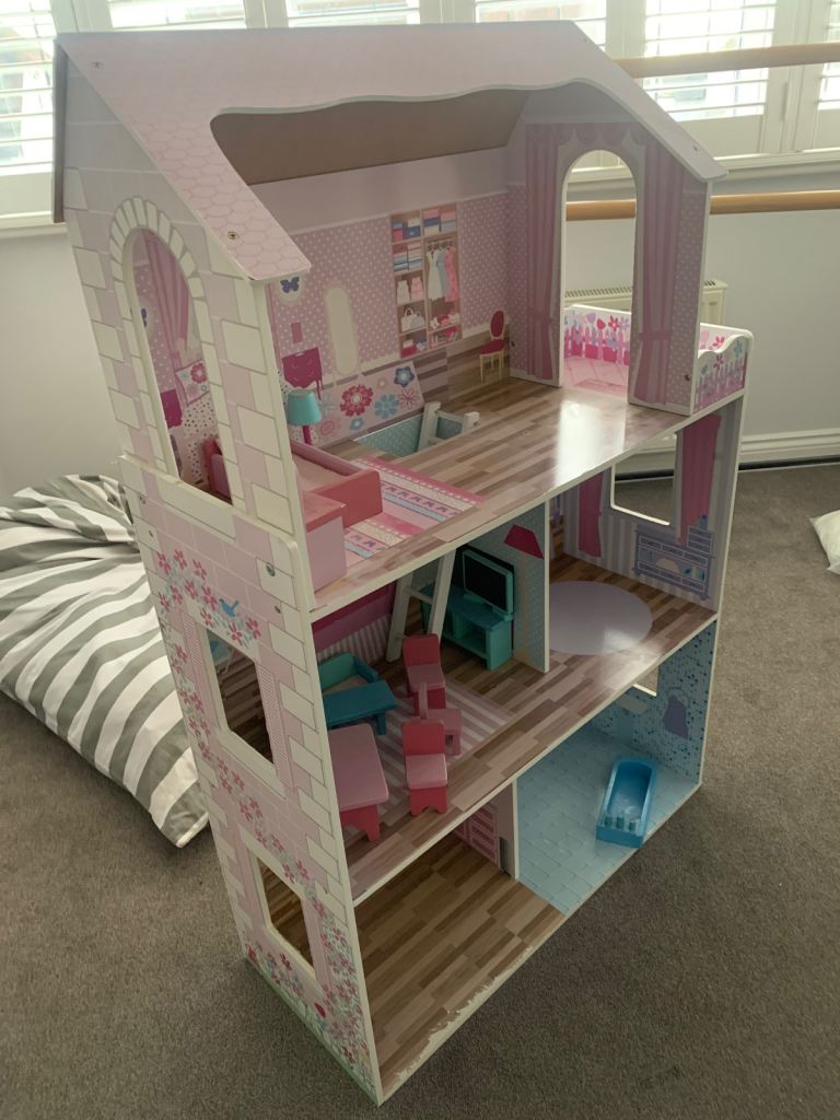 Wooden Dolls House 