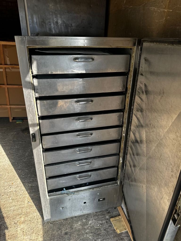 Commercial fish fridge excellent condition fully serviced 