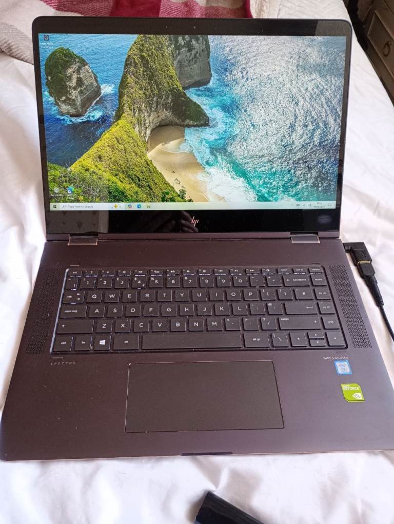 i7 Gaming Laptop - HP Spectre 360 -15.6" Touchscreen- 2GB Nvidia 940MX Graphics - 515GB SSD Storage