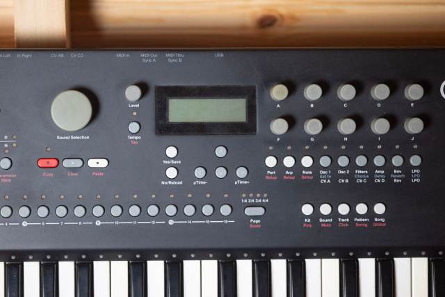 Elektron Analog Keys Synth - Boxed | in East End, Glasgow | Gumtree