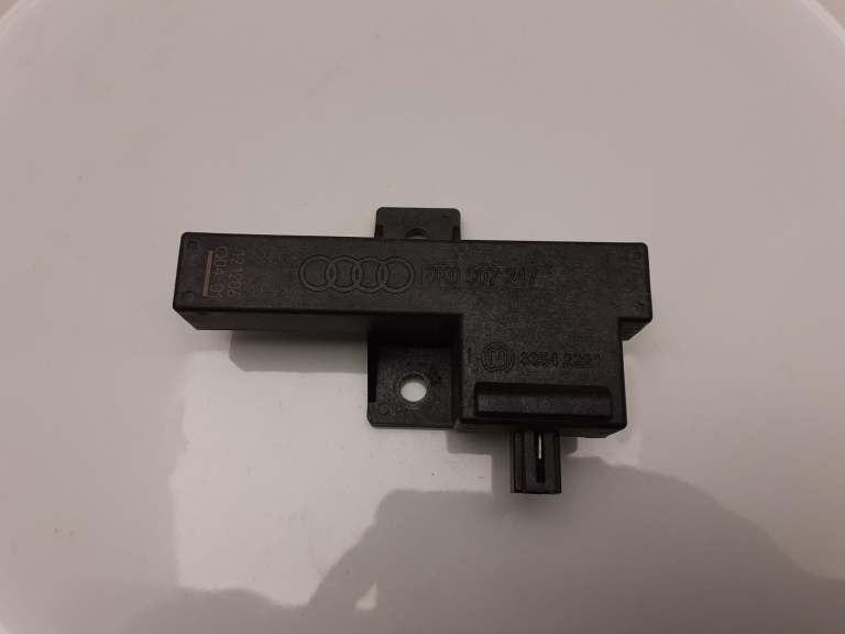 Audi A5 Keyless Entry Antenna Module Ecu 2007-2017 8k0907247