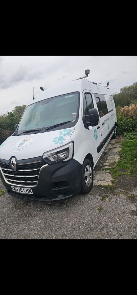 Dog grooming van fully kitted out Renault, MASTER, Panel Van, 2021, Manual, 2298 (cc)