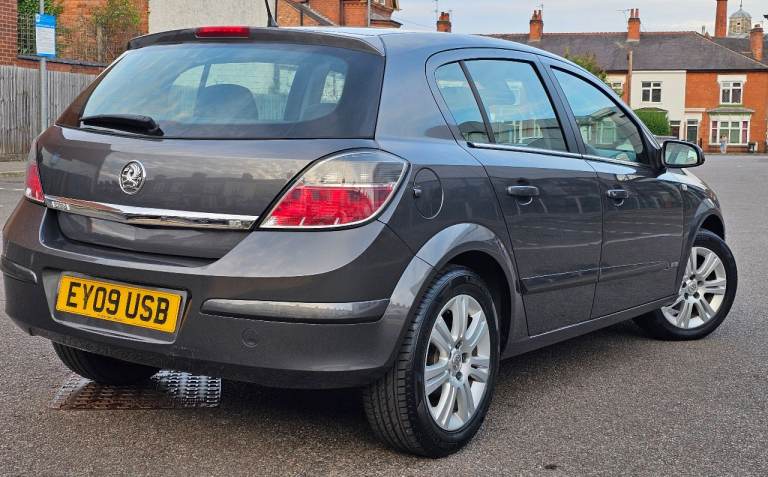 Vauxhall, ASTRA, Hatchback, 2009, Manual, 1598 (cc), 5 doors