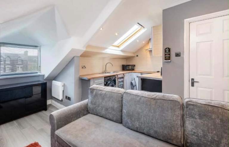 Spacious 1 bedroom apartment available to rent 
