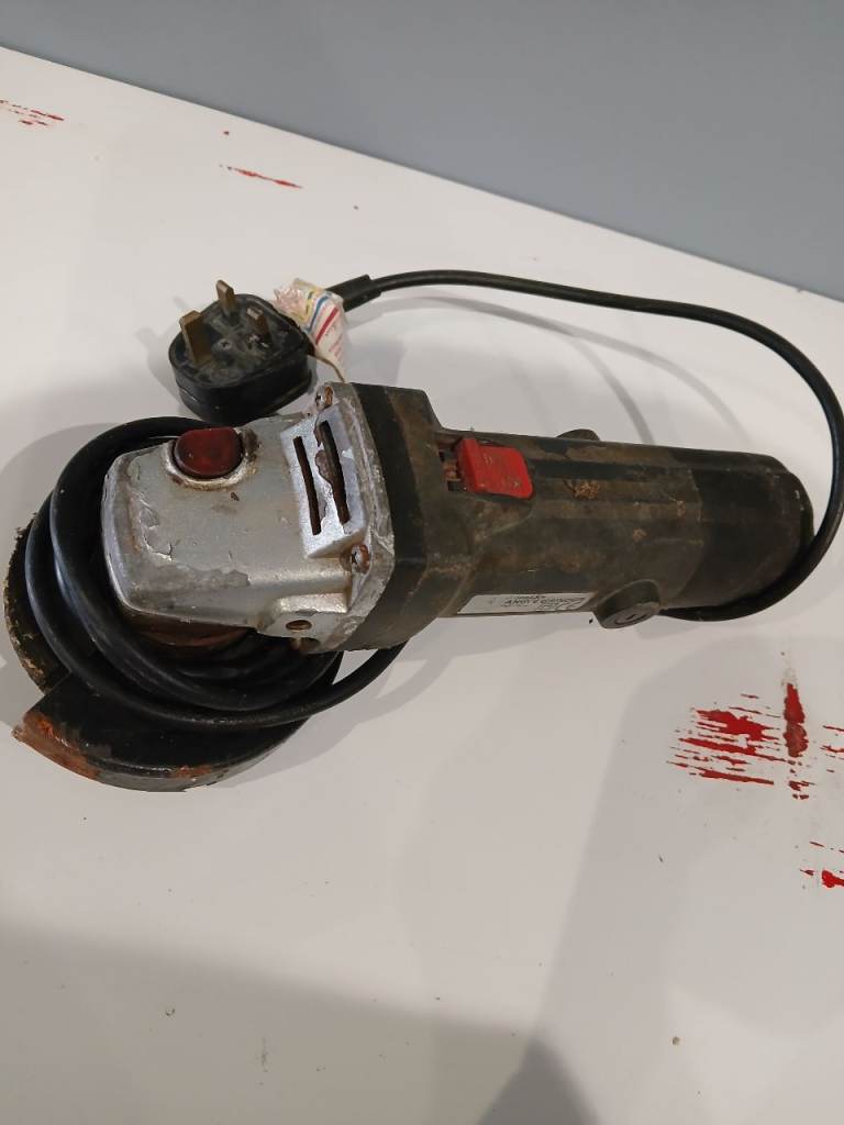 Angle Grinder – Good Working Order, Fair Cosmetic Condition