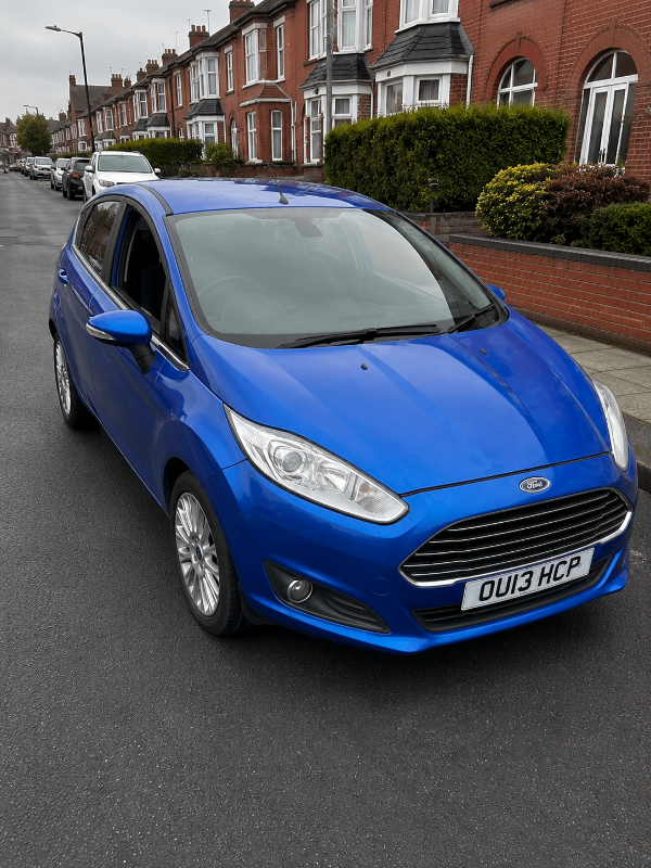 Ford, FIESTA, Hatchback, 2013, Semi-Auto, 1597 (cc), 5 doors