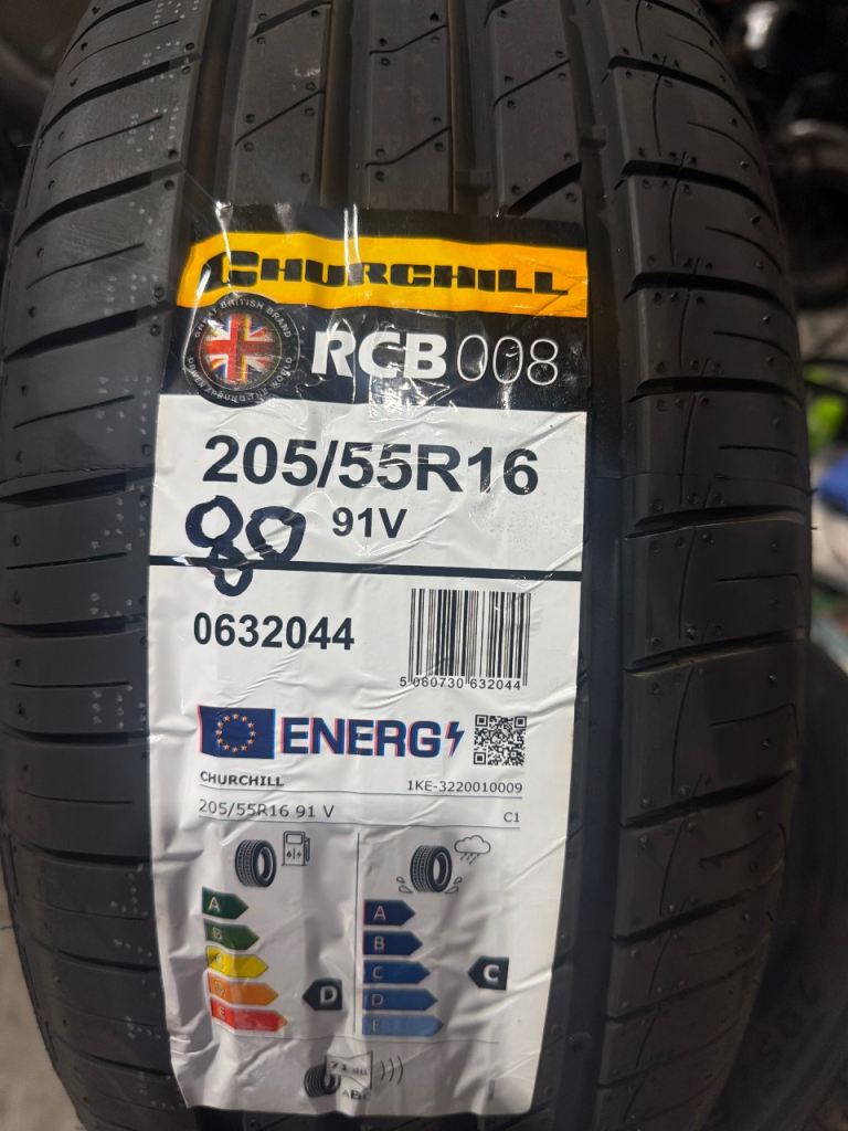 Tyres 205/55R16 91V Churchill