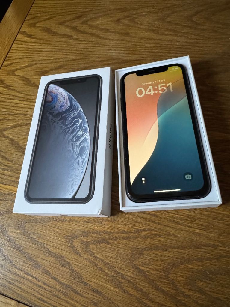 iPhone XR 64GB black