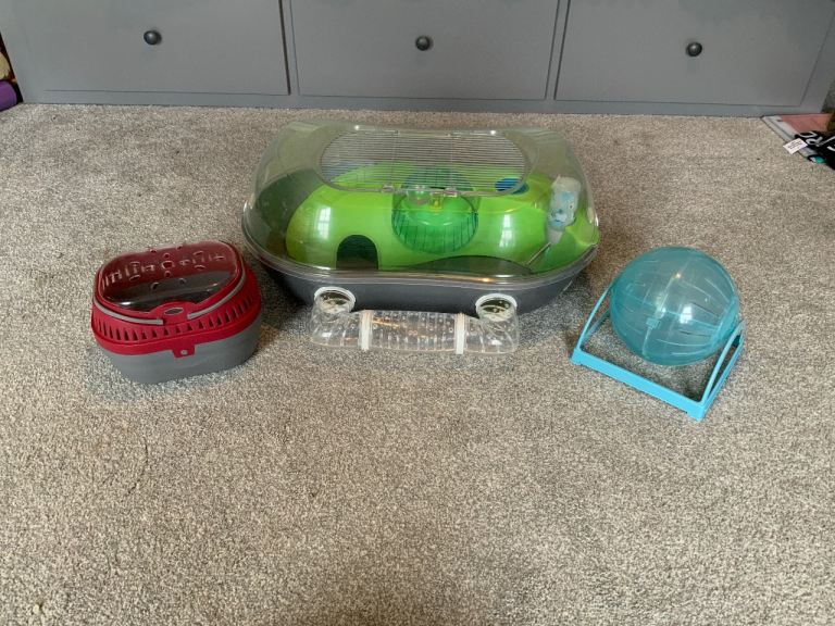 Hamster cage with accessories 