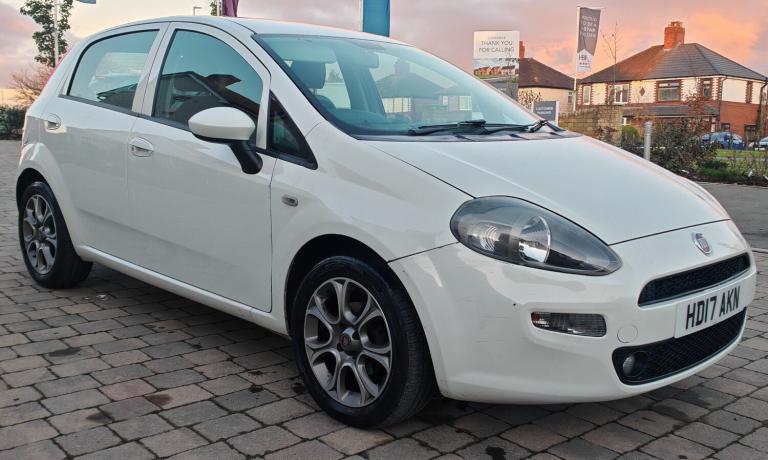 2017 Fiat Punto 1.2 Easy+ 5dr HATCHBACK Petrol Manual
