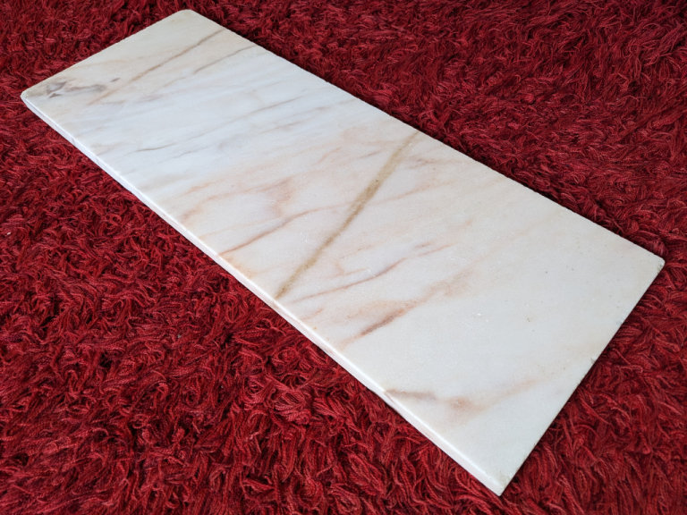Solid White Marble Piece. 676mm x 254mm. 19mm thick. Free postage.