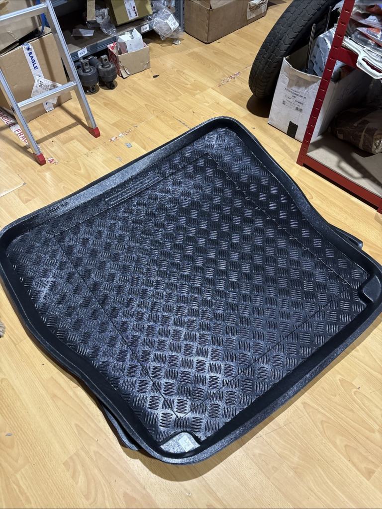 1996 - 2004 Peugeot 406 Saloon Heavy Duty Boot Liner - Rezaw-Plast 101206