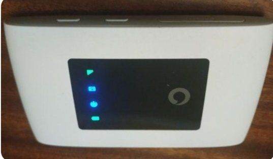 4G WIFI Pocket internet mobile - home / caravan or chalet Vodafone pocket mobile internet dongle