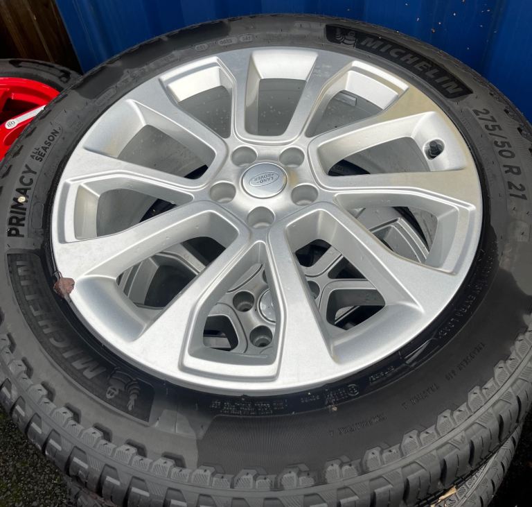  4 21inch brand new  Range Rover alloys with brand new Michelin  tyre 