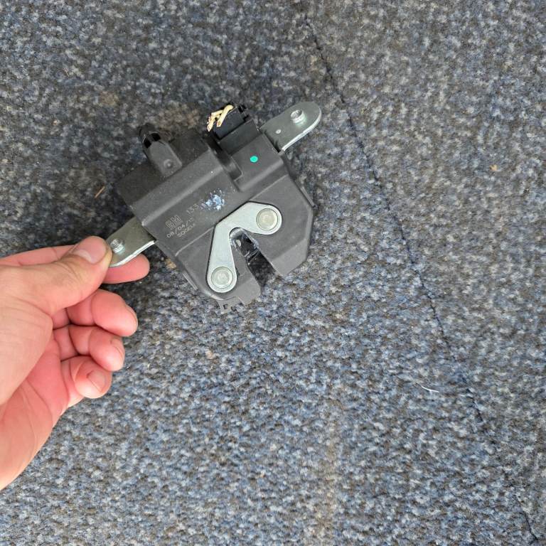 Vauxhall corsa d 2007-2014 taligate lock