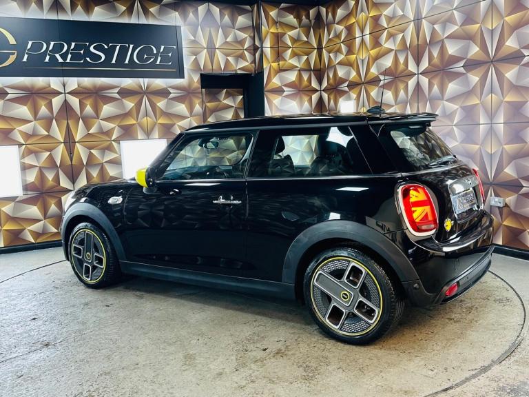 2020 MINI Electric Hatch Cooper SE 32.6kWh Level 2 Auto 3dr HATCHBACK Electric Automatic
