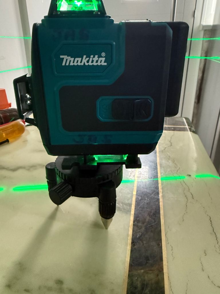 Makita Laser Level
