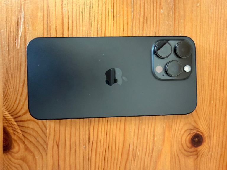 Apple iPhone 15 Pro Max 256GB - Excellent Condition 