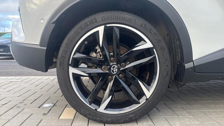 2023 Toyota C-HR 1.8 Hybrid GR Sport 5dr CVT Hybrid Hatchback Hatchback Hybrid Automatic