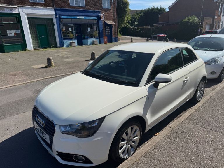 Audi, A1, Hatchback, 2011, Semi-Auto, 1390 (cc), 3 doors