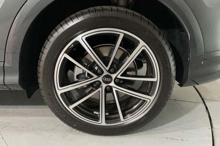 2025 Audi Q5 2.0 TDI Launch Edition SUV 5dr Diesel S Tronic quattro Euro 6 (s/s) (204 ps ESTATE D...