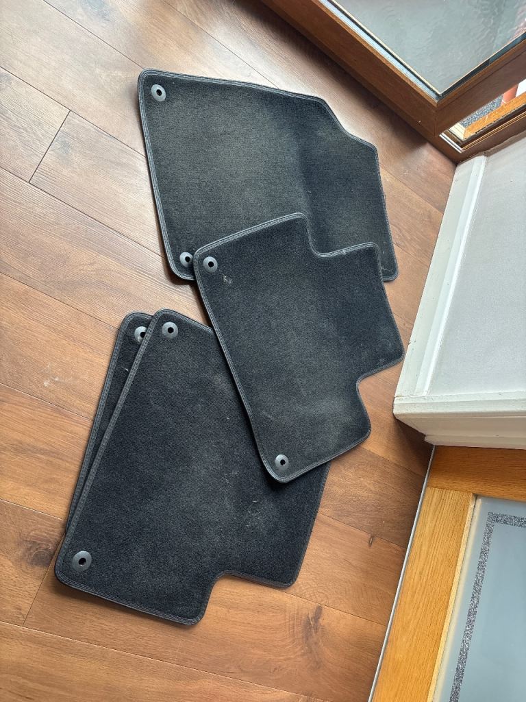 Volvo XC90 car mats