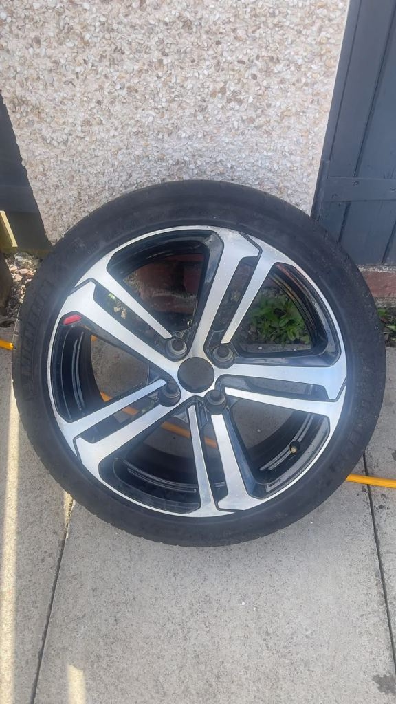 Peugeot spare wheel 