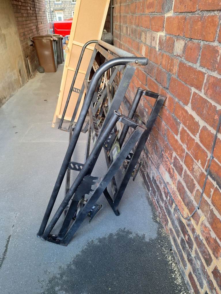 Rhino Roof rack + Rhino Pipe Tube Pro