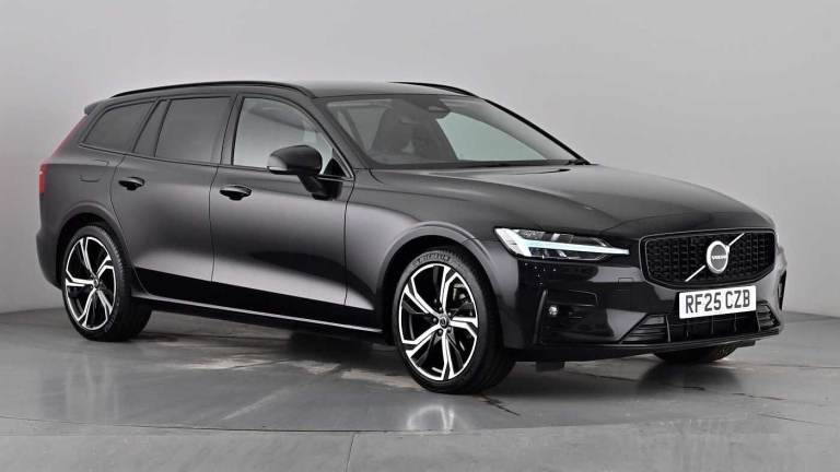 2025 Volvo V60 Plus, B4 Mild hybrid, Petrol, Dark Estate Petrol Automatic