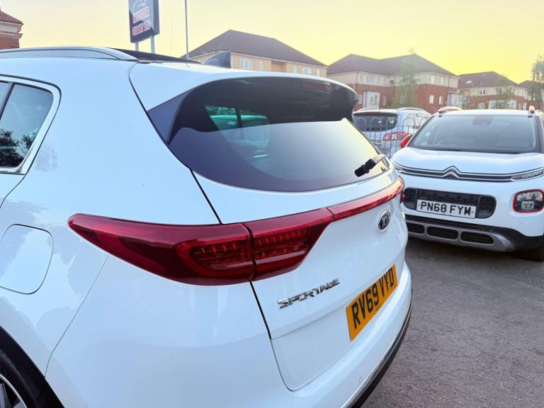 2019 Kia Sportage 1.6 CRDi EcoDynamics+ 4 DCT AWD Euro 6 (s/s) 5dr ESTATE Diesel/Electric Hybrid ...