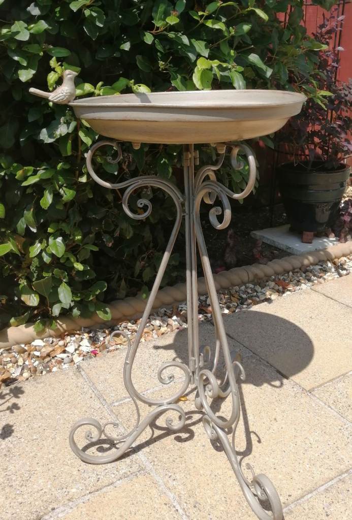 Ornate Antique Style Metal Bird Bath