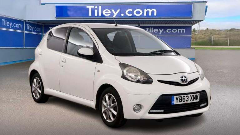 2013 Toyota AYGO 1.0 VVT-i Mode 5dr [AC] HATCHBACK PETROL Manual