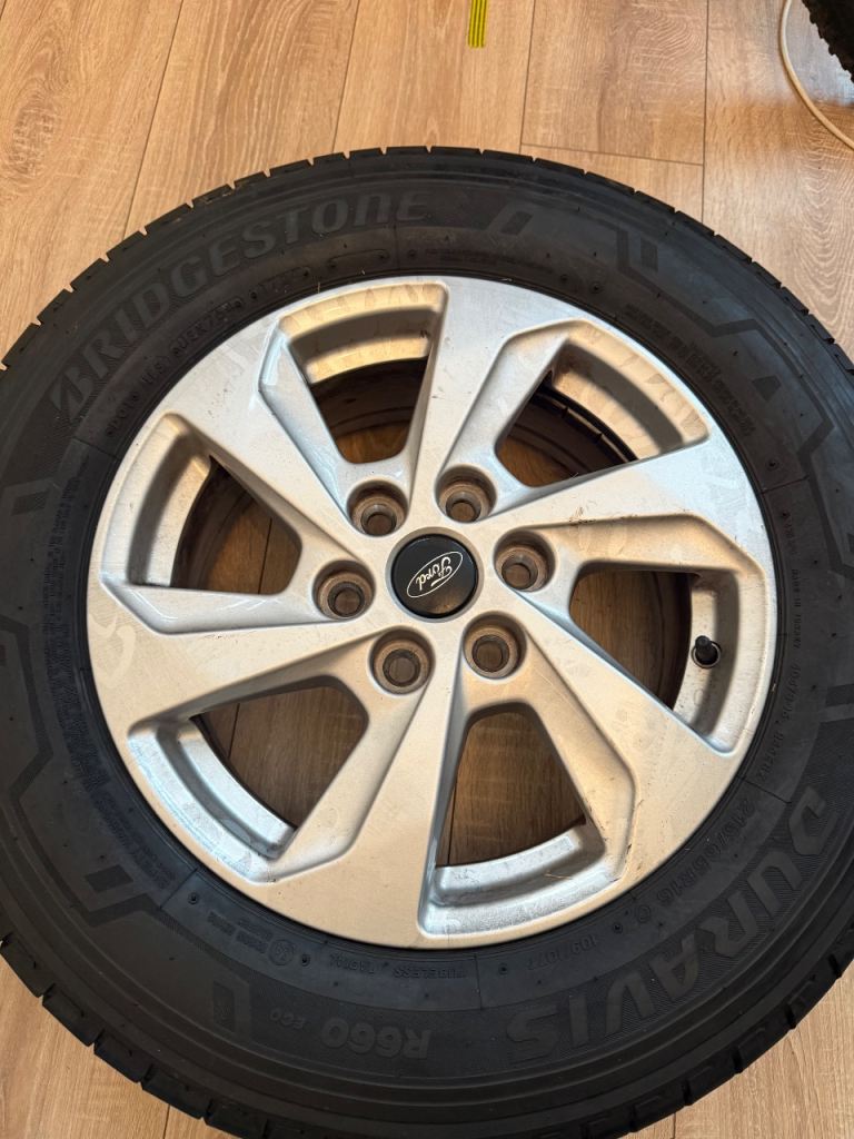 Transit custom alloys 16” x4 Bridgestone tyres great condition 