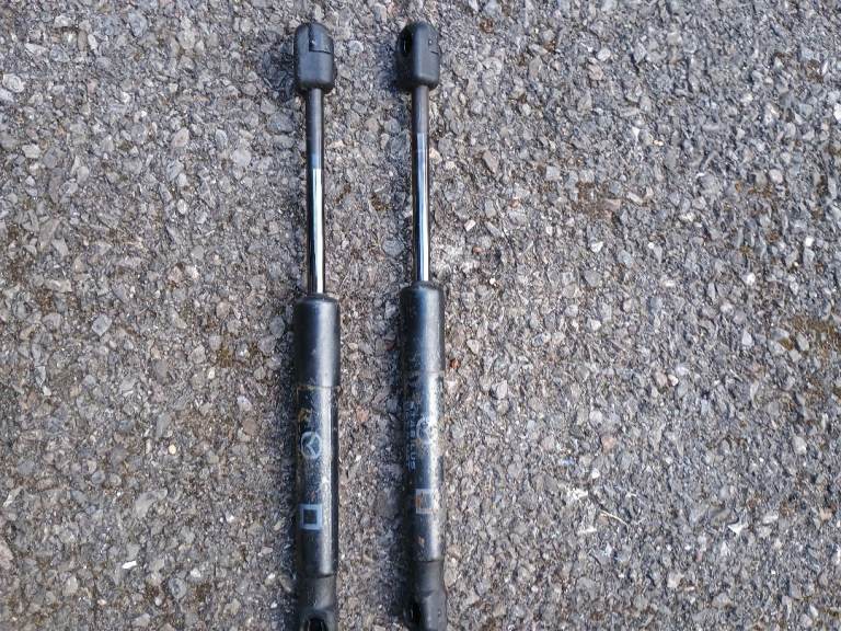 Mazda MX5 Roadster boot gas spring 
