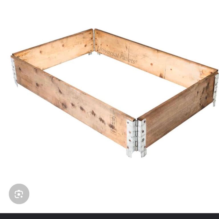 Universal Pallets Wooden Pallet Collar / Raised Garden Bed – Good Condition