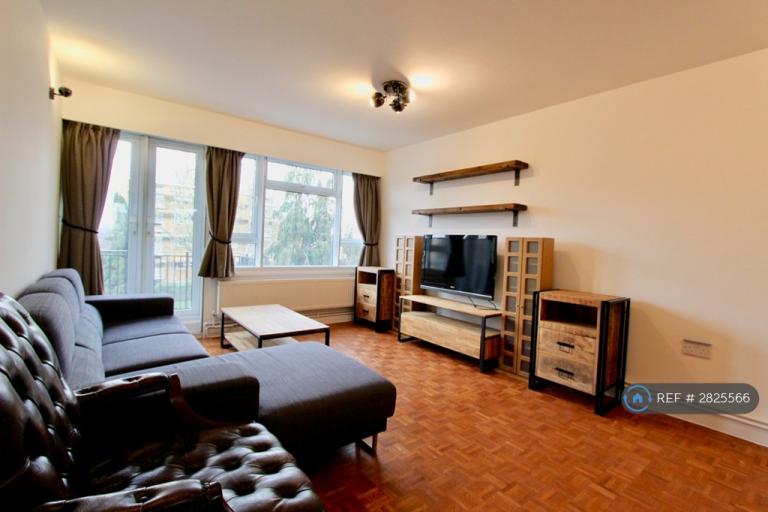 2 bedroom flat in Putney Hill, London, SW15 (2 bed) (#2825566)