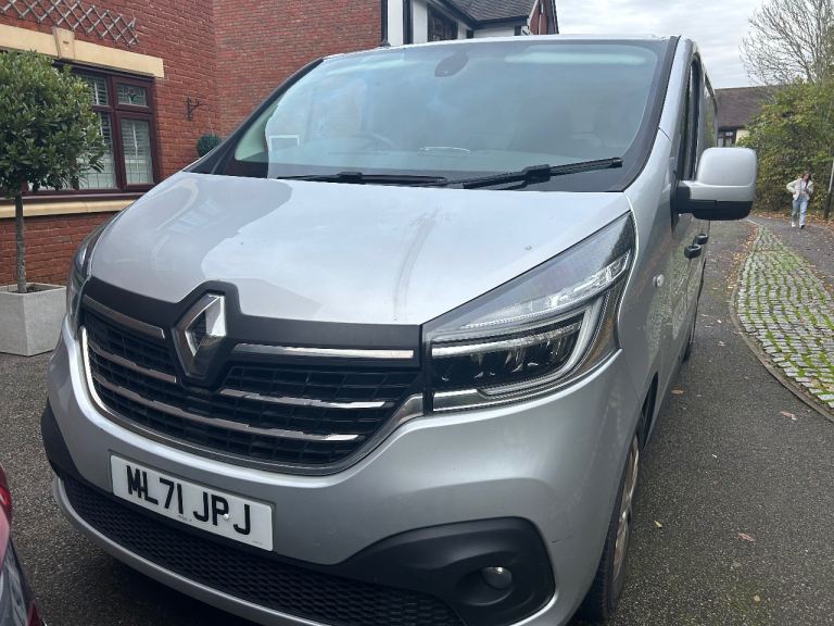 Renault, TRAFIC,SPORT ENERGY SAT NAV AIR CON,2021, Manual, 1997 (cc)