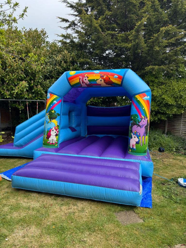 Bouncy castle 