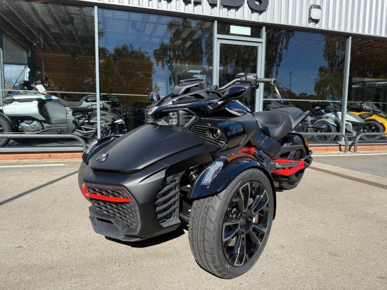 2025 Can-Am Spyder F3s 6 speed semi auto trike 