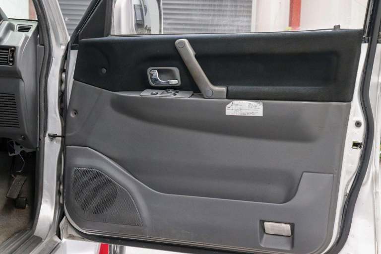 MITSUBISHI 3000GT  1998