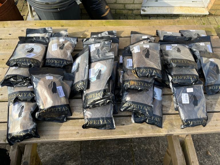 42 x ponytail drawstring hair extensions Rrp£18 each 