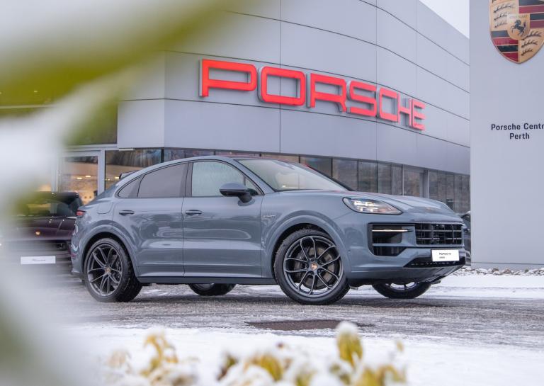 2024 Porsche Cayenne 3.0 V6 E-Hybrid 25.9kWh TiptronicS 4WD Euro 6 (s/s) 5dr