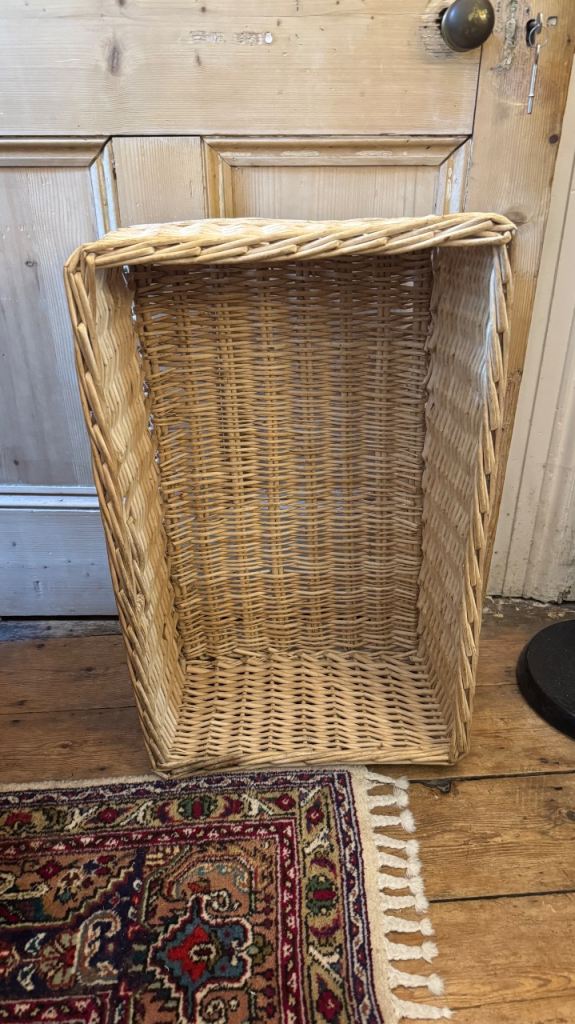 Large Wicker Storage Basket / Laundry Hamper – Good Condition