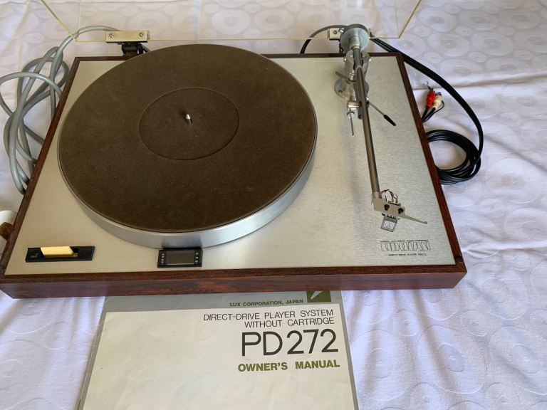 Luxman PD272 Direct-Drive Turntable – Good Condition