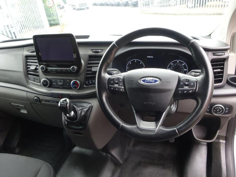 2021 Ford Transit Custom 2.0 320 EcoBlue Trend Kombi L2 H1 Euro 6 (s/s) 5dr MPV Diesel Manual